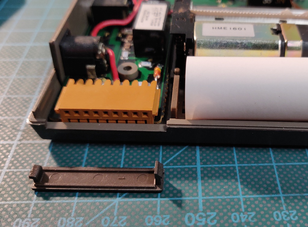CE-125 mystery connector