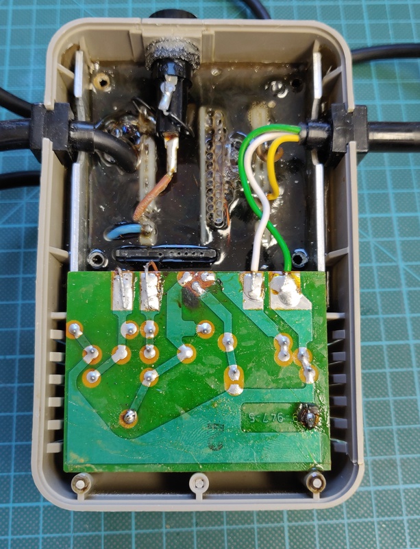 Power supply opened up