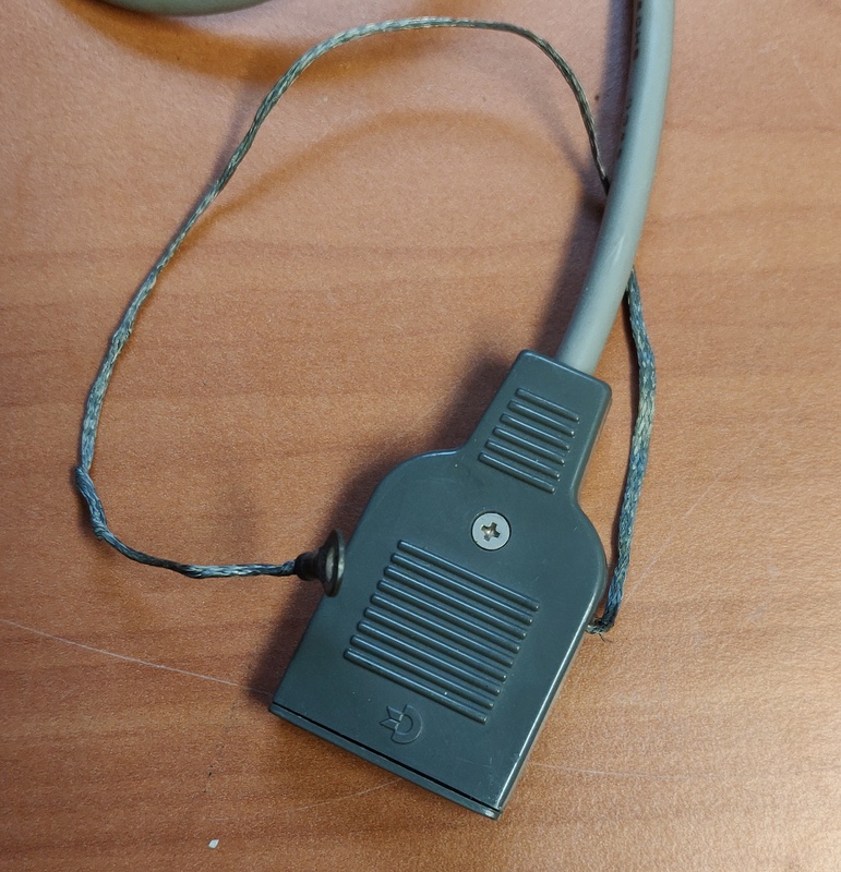 Grounding strap